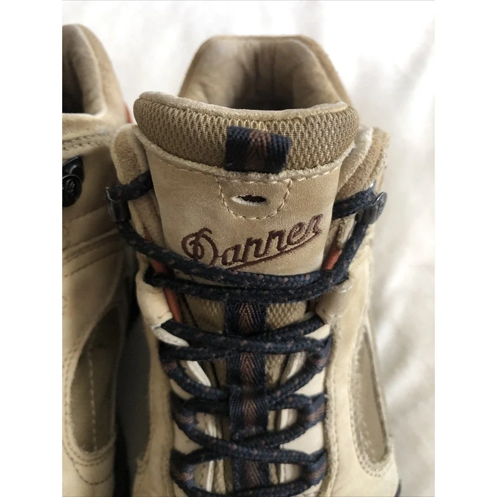 Danner Agitator 45 GTX Hiking Boot Men's 9.5 D  Beige Brown Waterproof Gore Tex